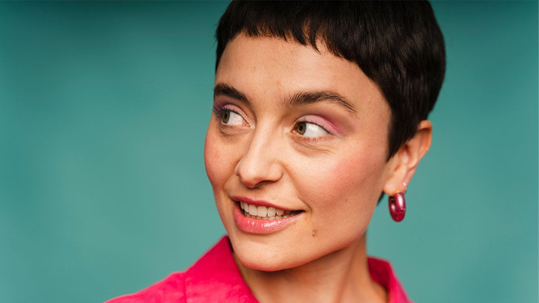 At 46, I’m Relearning to Do Makeup on My Mature Eyelids